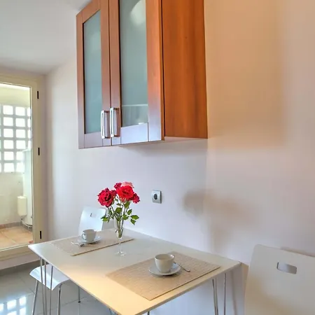 Colorlife Apartment *